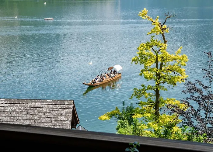 Lakeview Apartment